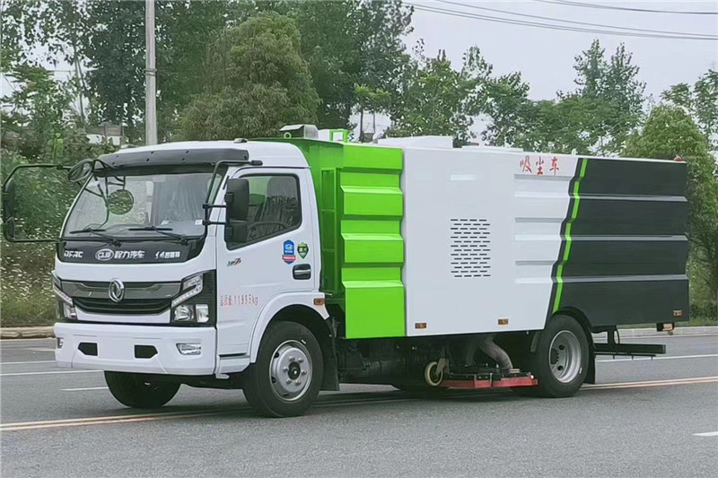 國六東風大多利卡8噸(1.5水6塵)吸塵車