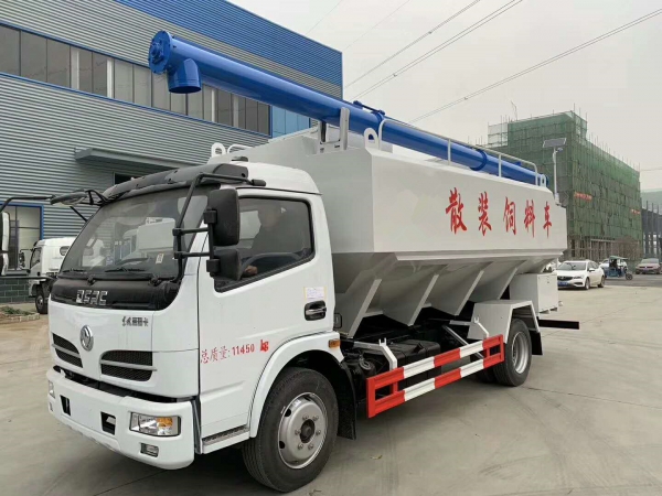 東風(fēng)大多利卡12方(6噸)散裝飼料車