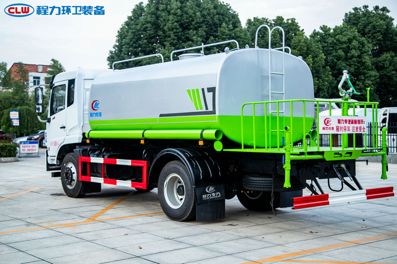 東風(fēng)福瑞卡F9灑水車(chē)(12.3方)
