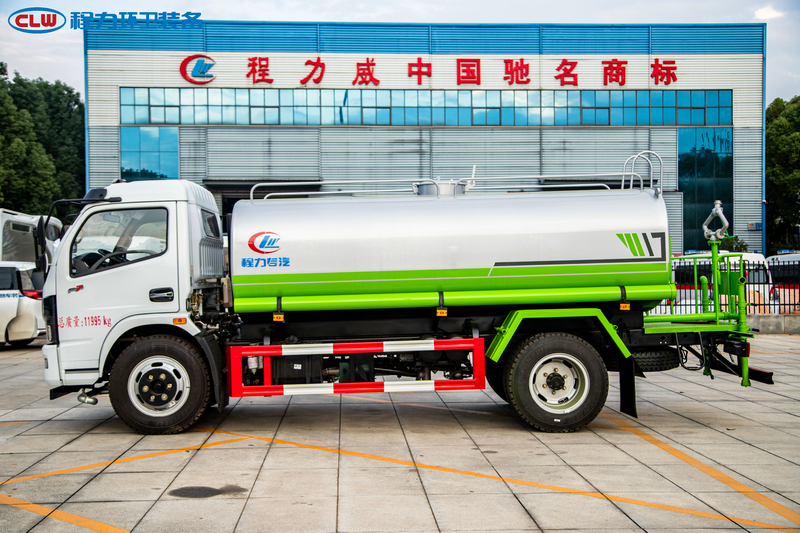東風(fēng)大福瑞卡灑水車(9.2方)