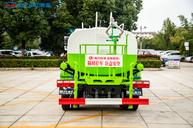 東風(fēng)小福瑞卡灑水車(5噸)