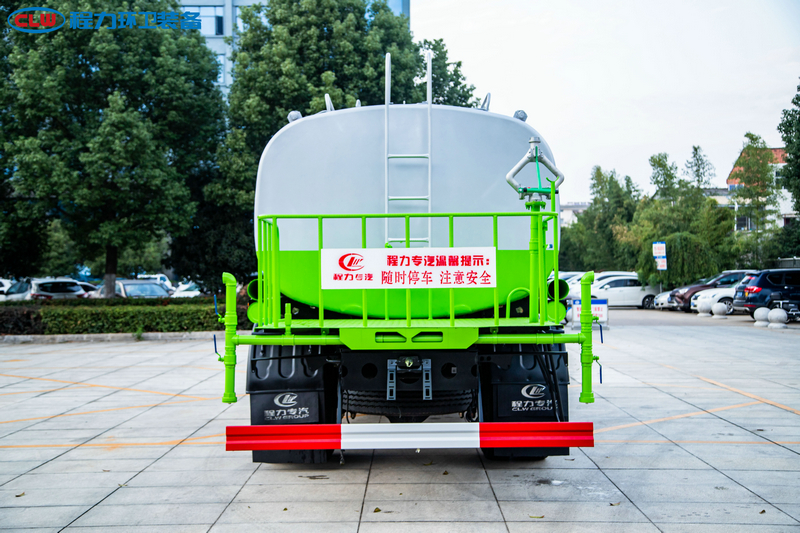 東風(fēng)福瑞卡F9灑水車(chē)(12.3方)