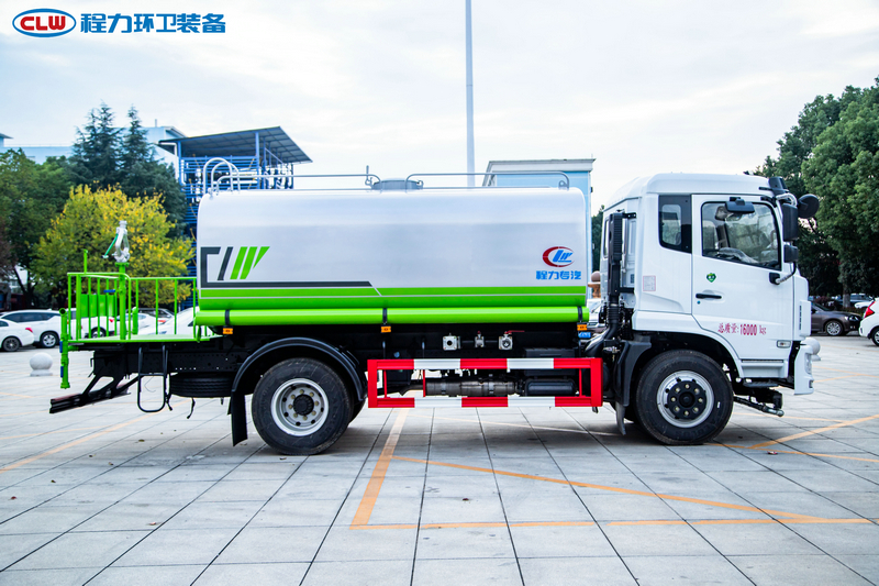 東風(fēng)福瑞卡F9灑水車(chē)(12.3方)