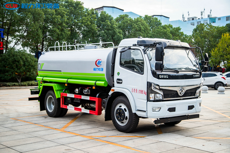 東風(fēng)大福瑞卡灑水車(9.2方)