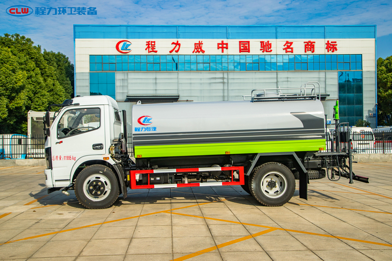 東風(fēng)大福瑞卡灑水車(chē)(9.2方)(標(biāo)準(zhǔn)化)