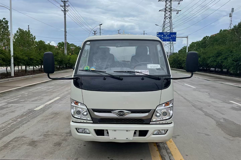 福田藍牌灑水車(4.5方)