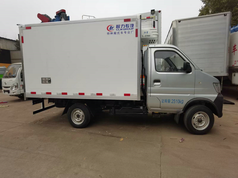 長安神騏T20后單輪冷藏車(廂長3米)