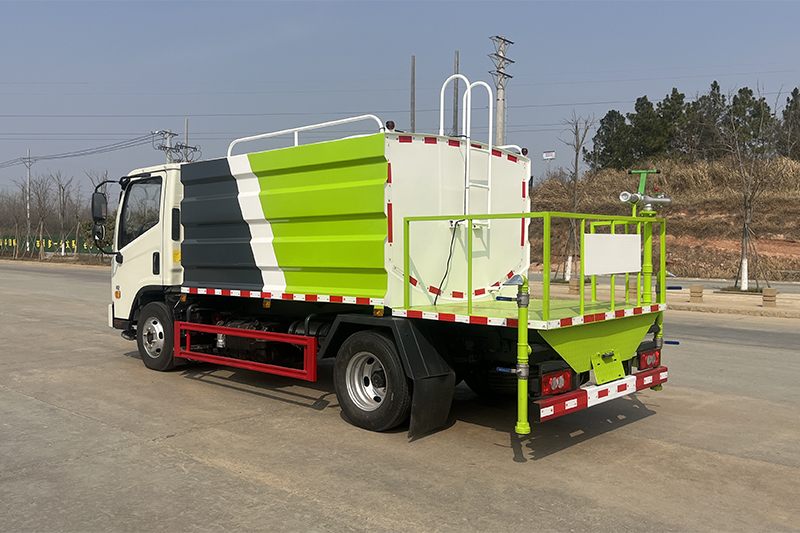 福田藍(lán)牌灑水車(7方)