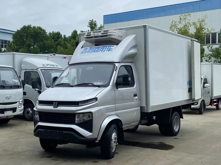 國六吉利冷藏車(廂長3.3米)